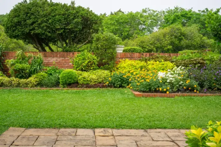 Landscaping Contractor in Riverdale, CA